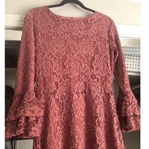|| SOLD dusty rose lace dress